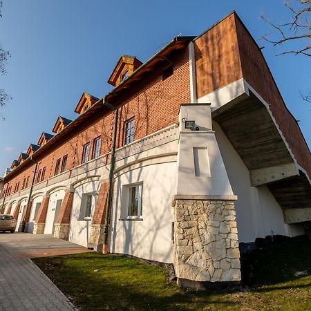 Hotel Vinnica Wieliczka Exterior photo